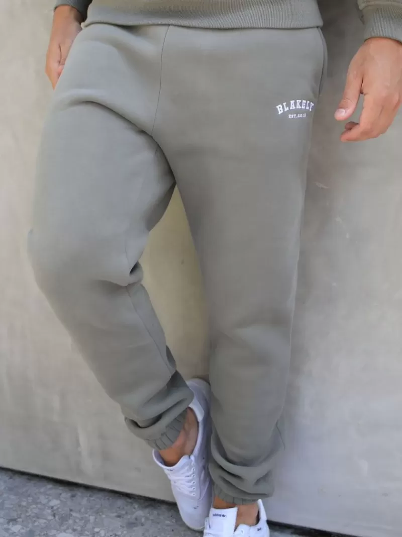 Varsity Relaxed Sweatpants*Blakely Clothing Best